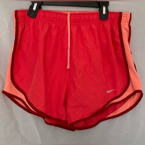 Nike Dri-Fit shorts woman's track size (L)HOT PINK Dri-Fit track BASKETBALL